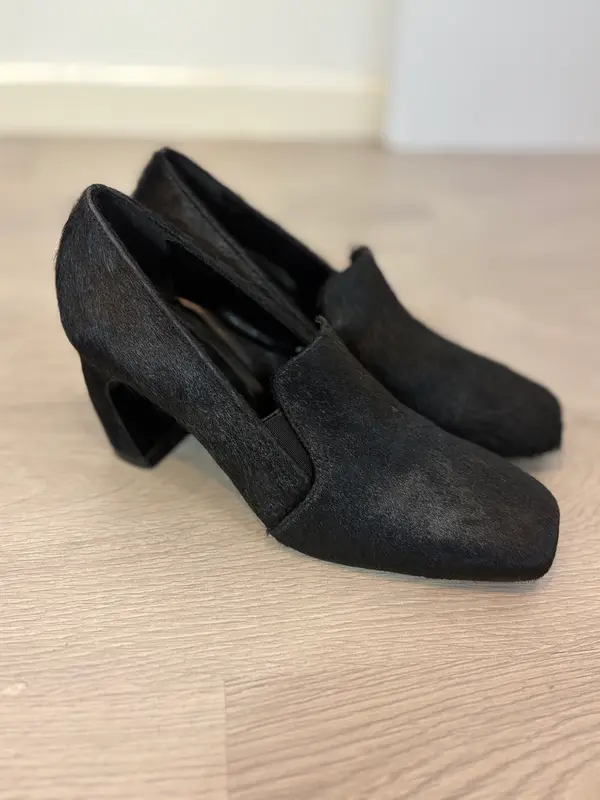 ZARA. Tacones negros piel