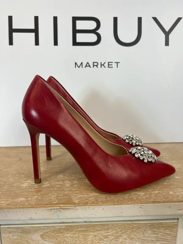ZARA. Tacones rojos broche. T 37