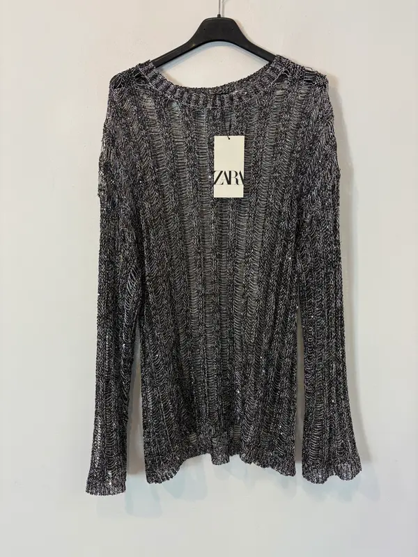 ZARA. Top calado hilos metalizados