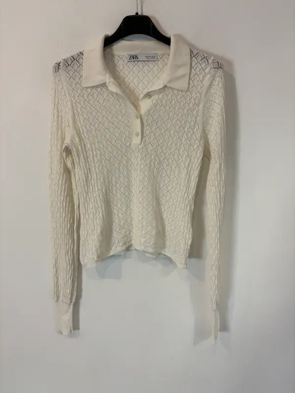 ZARA. Top punto calado blanco