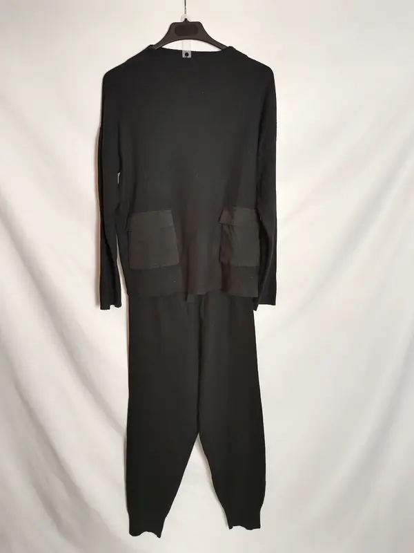 ZARA. Total look punto negro T.13-14 años