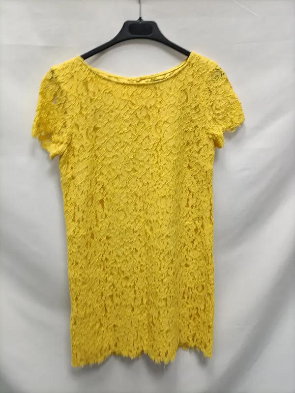 ZARA. Vestido amarillo encaje T.s