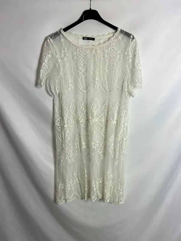 ZARA. Vestido blanco bordado semitransparente . TM