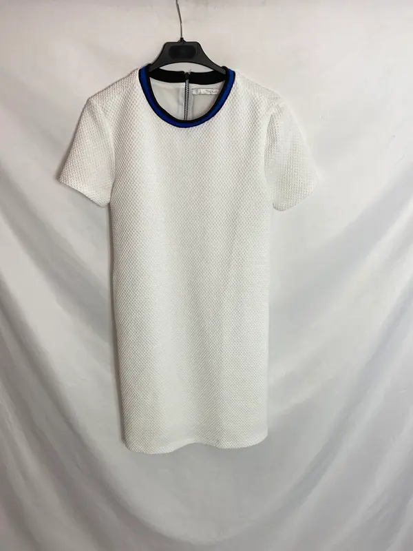 ZARA. Vestido blanco textura T.s