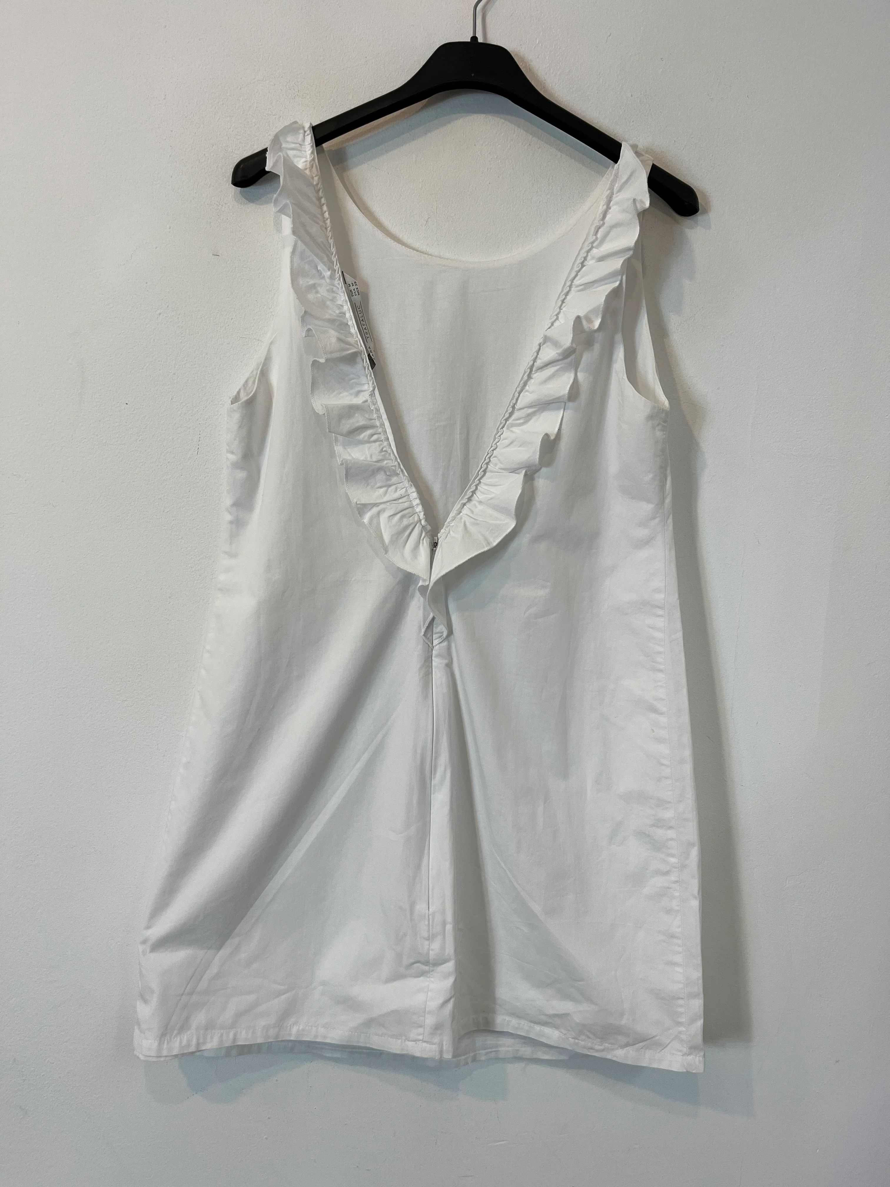 ZARA. Vestido corto blanco detalle espalda. T M