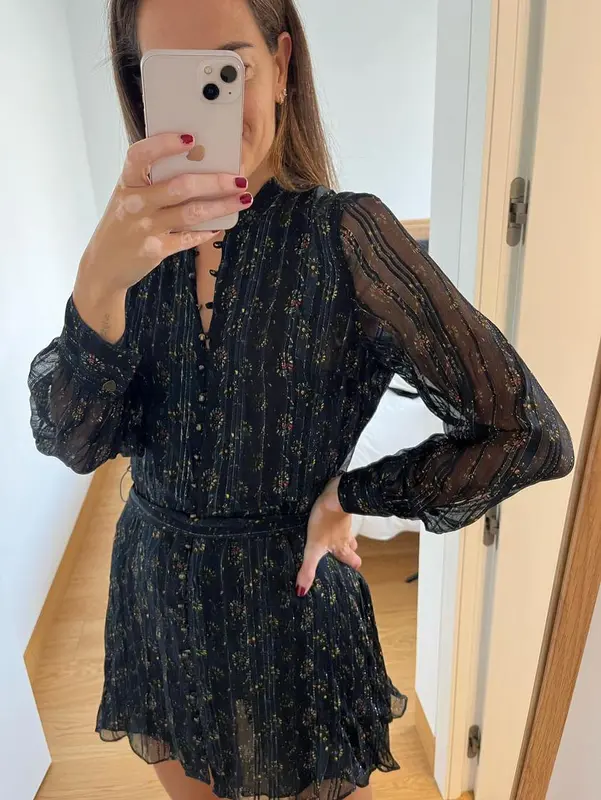 ZARA. vestido corto estampado hilos T.s