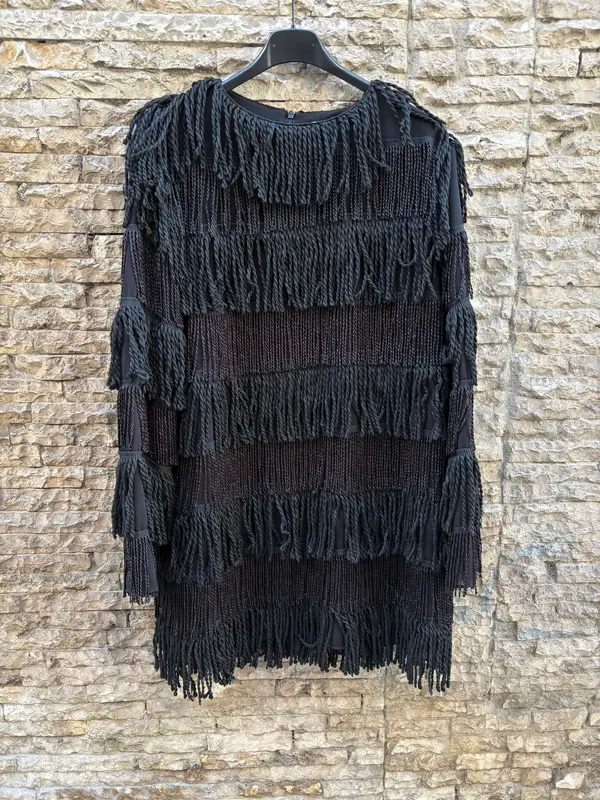 ZARA. Vestido corto flecos