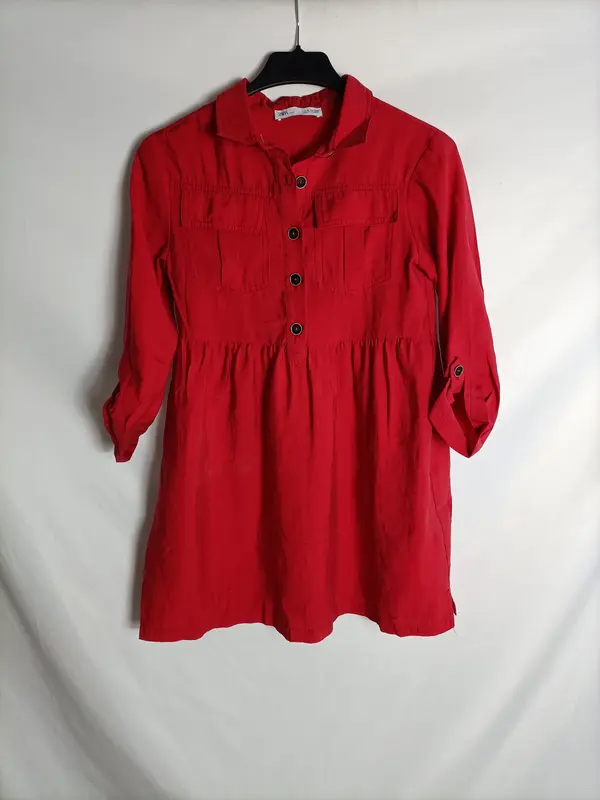 ZARA. Vestido corto rojo T.9 años