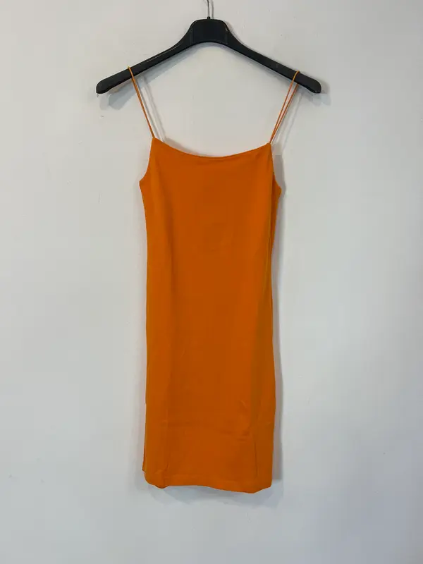 ZARA. Vestido entallado naranja T.m