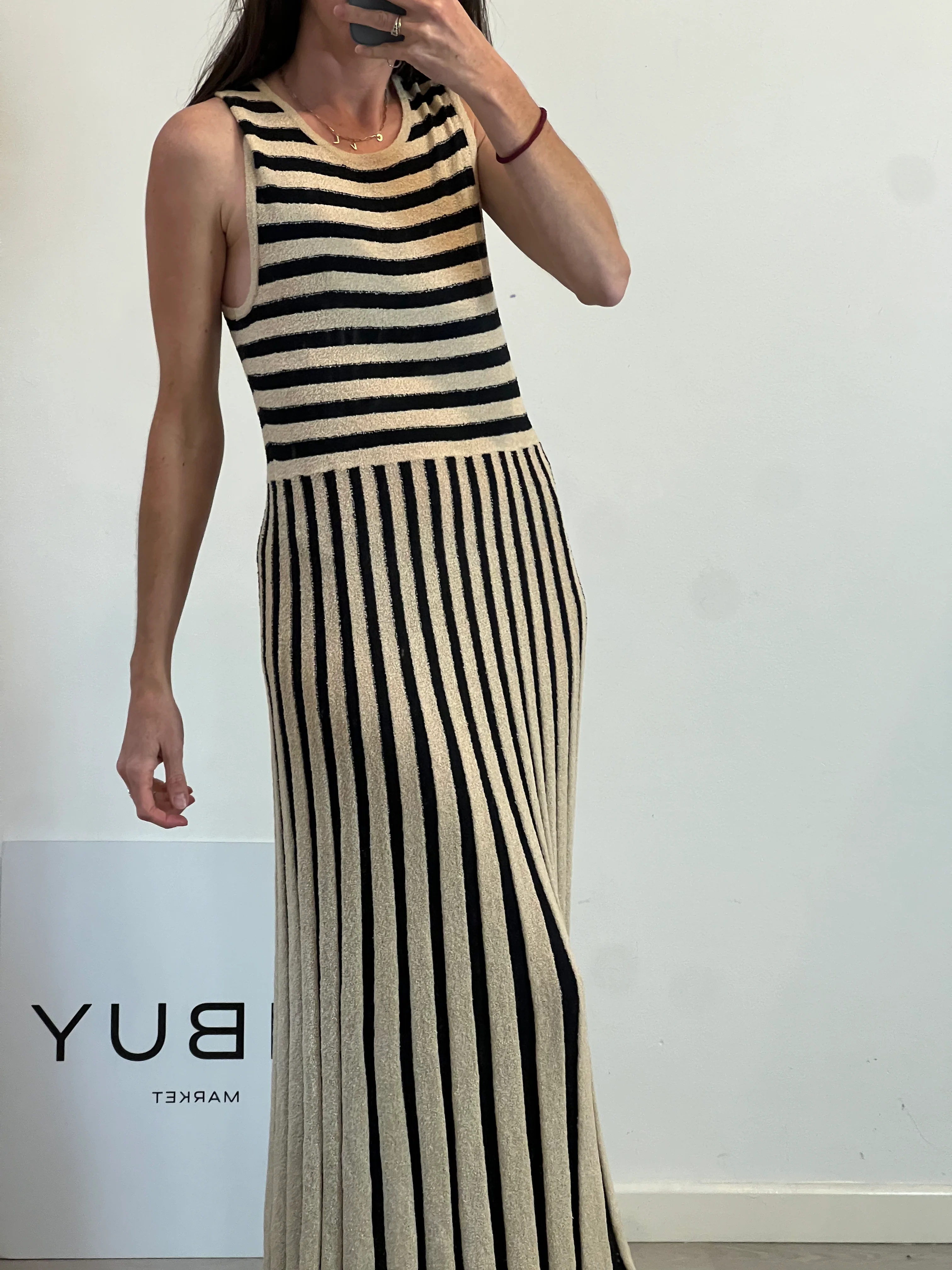 ZARA. Vestido largo textura rayas