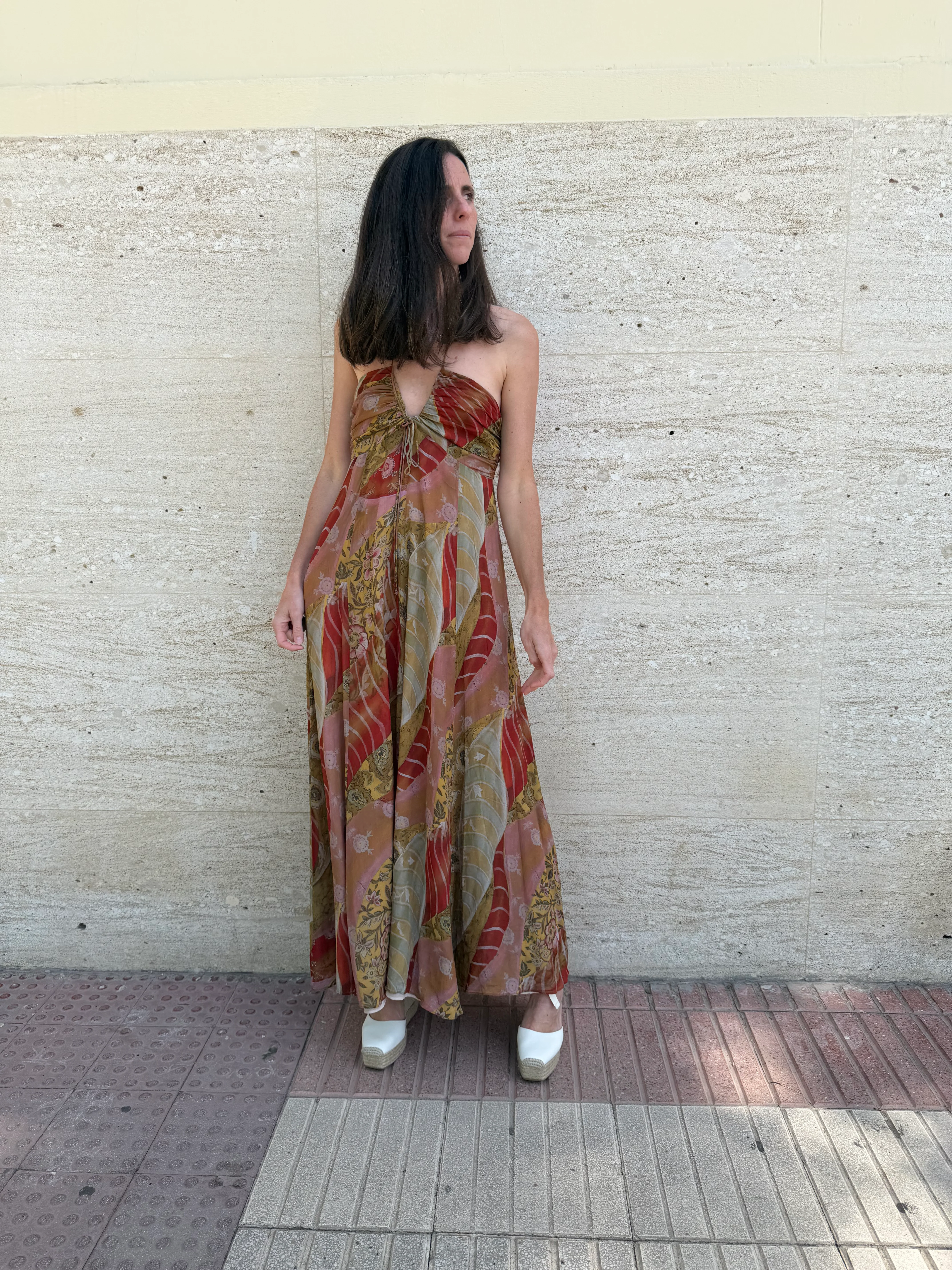ZARA. Vestido midi vaporoso estamapdo