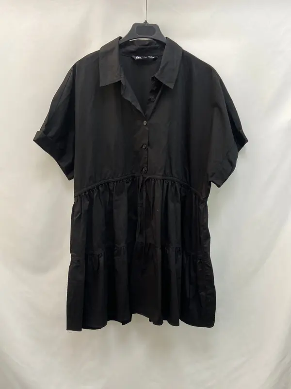 ZARA. Vestido negro corto fluido  T.L
