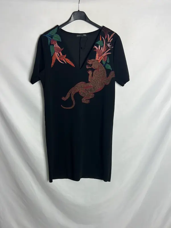 ZARA. Vestido negro estampado. TM