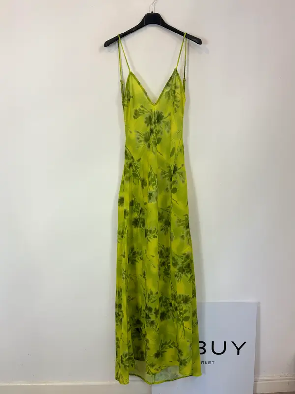 ZARA. Vestido verde largo estampado floral