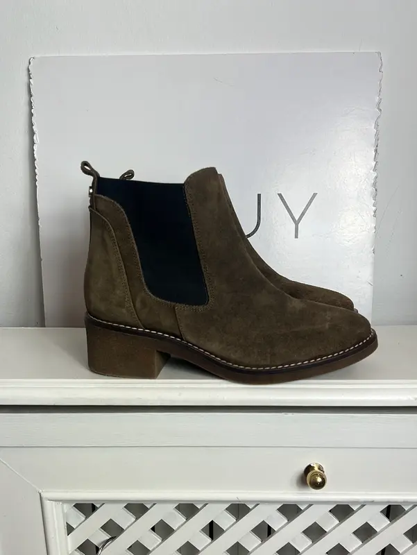 ZENDRA. Botas marrones T.40