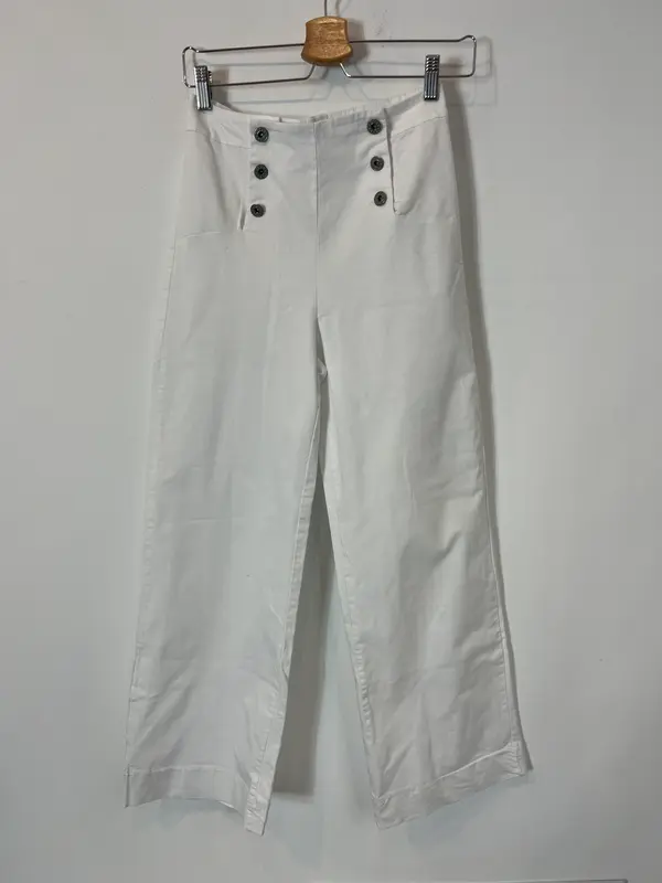 ZUA. Pantalón culotte blanco botones T.m