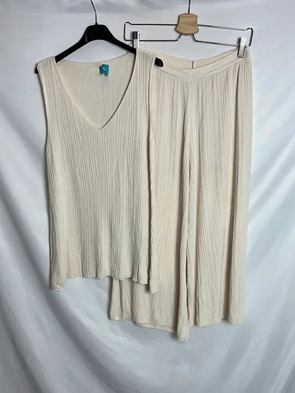 ZUA. Total look punto beige TU(M)