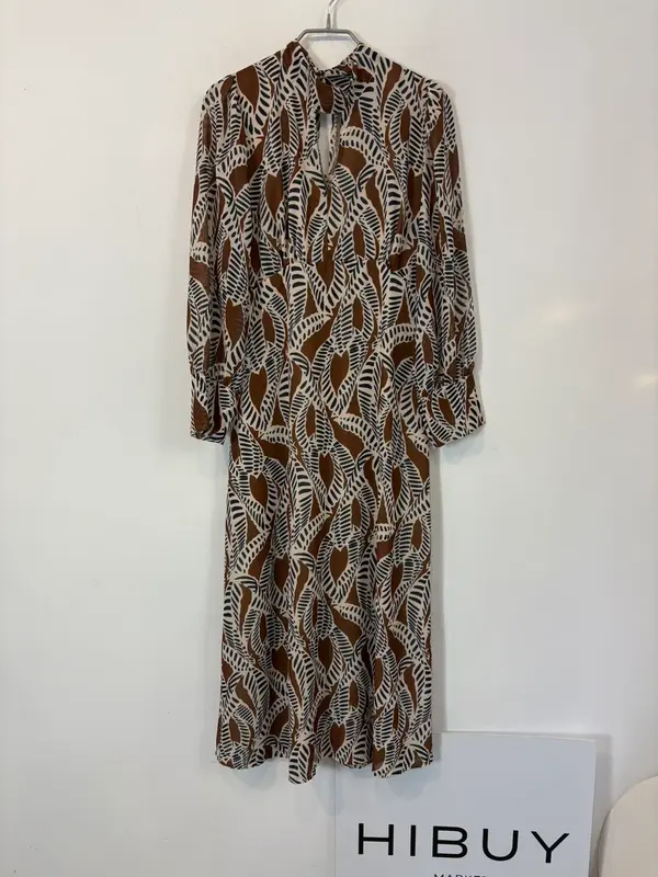ZUA. Vestido midi estampado geometrico